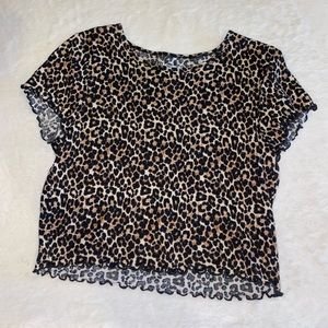 American Eagle leopard tee